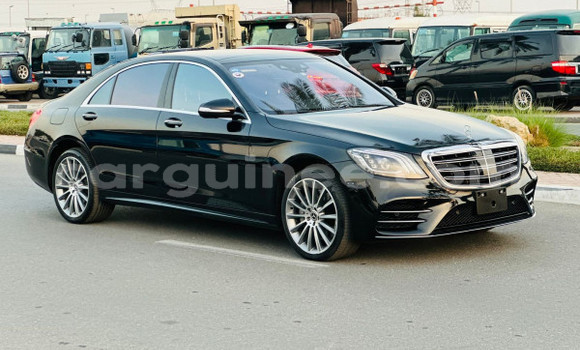 Buy Used Mercedes-Benz S–Class Black Car in Conakry in Conakry Buy Used Mercedes-Benz S–Class Black Car in Conakry in Conakry