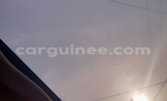 Buy Used Nissan Rogue Red Car in Conakry in Conakry