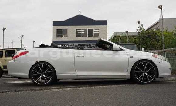 Buy Used Toyota Camry White Car in Conakry in Conakry Buy Used Toyota Camry White Car in Conakry in Conakry