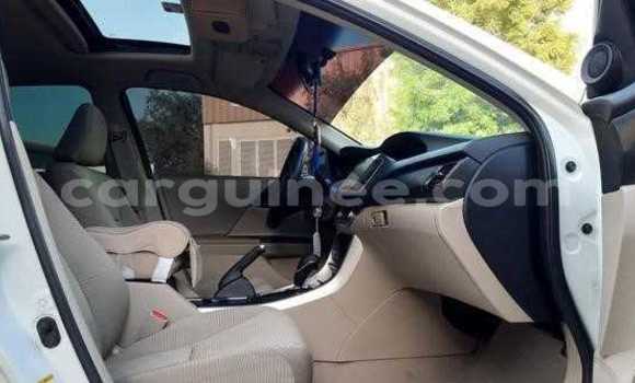 Buy Used Honda Accord White Car in Conakry in Conakry Buy Used Honda Accord White Car in Conakry in Conakry