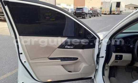 Buy Used Honda Accord White Car in Conakry in Conakry Buy Used Honda Accord White Car in Conakry in Conakry