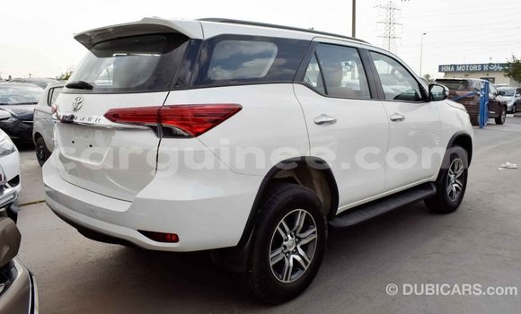 Buy Import Toyota Fortuner White Car in Import - Dubai in Conakry Buy Import Toyota Fortuner White Car in Import - Dubai in Conakry