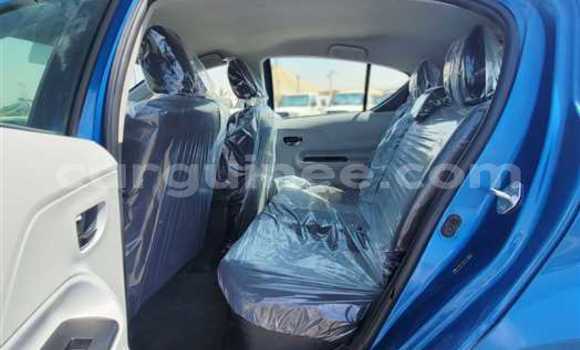 Buy Used Toyota Prius Blue Car in Conakry in Conakry Buy Used Toyota Prius Blue Car in Conakry in Conakry