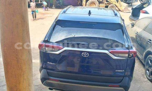 Buy Used Toyota RAV4 Blue Car in Conakry in Conakry Buy Used Toyota RAV4 Blue Car in Conakry in Conakry