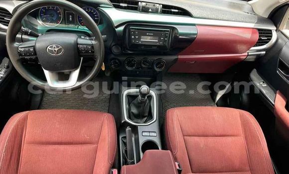 Acheter Occasion Voiture Toyota Hilux Blanc à Conakry, Conakry Acheter Occasion Voiture Toyota Hilux Blanc à Conakry, Conakry