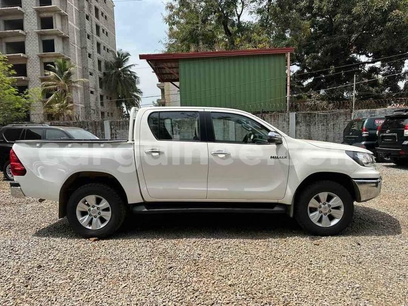 Big with watermark toyota hilux conakry conakry 9137