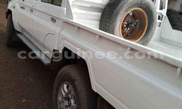 Acheter Occasion Voiture Toyota Land Cruiser Blanc à Conakry, Conakry Acheter Occasion Voiture Toyota Land Cruiser Blanc à Conakry, Conakry
