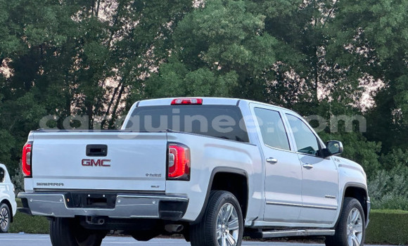 Buy Used GMC Sierra Silver Car in Conakry in Conakry Buy Used GMC Sierra Silver Car in Conakry in Conakry