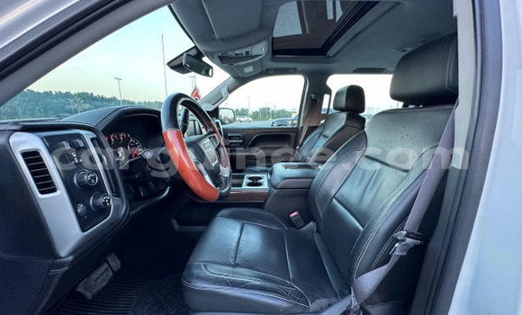Buy Used GMC Sierra Silver Car in Conakry in Conakry Buy Used GMC Sierra Silver Car in Conakry in Conakry