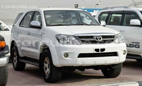 Buy Import Toyota Fortuner White Car in Import - Dubai in Conakry Buy Import Toyota Fortuner White Car in Import - Dubai in Conakry