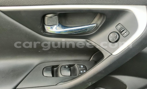 Buy Used Dodge Challenger Red Car in Conakry in Conakry Buy Used Dodge Challenger Red Car in Conakry in Conakry