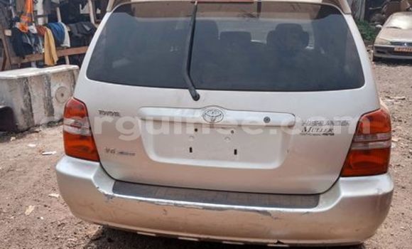 Buy Used Toyota Highlander Beige Car in Conakry in Conakry Buy Used Toyota Highlander Beige Car in Conakry in Conakry