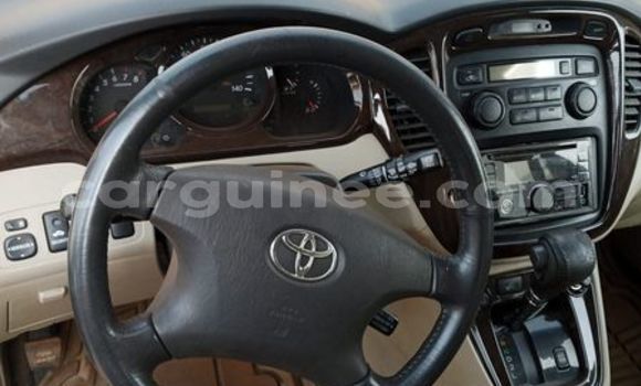 Buy Used Toyota Highlander Beige Car in Conakry in Conakry Buy Used Toyota Highlander Beige Car in Conakry in Conakry