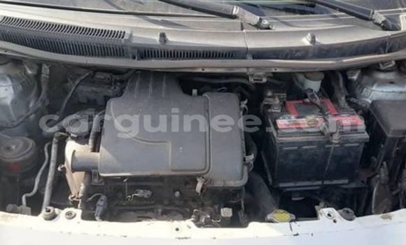 Buy Used Toyota Yaris White Car in Conakry in Conakry Buy Used Toyota Yaris White Car in Conakry in Conakry