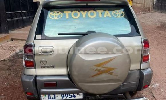 Buy Used Toyota RAV4 Beige Car in Conakry in Conakry Buy Used Toyota RAV4 Beige Car in Conakry in Conakry