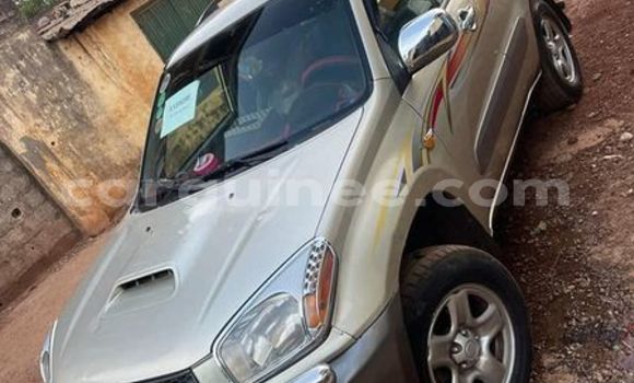 Buy Used Toyota RAV4 Beige Car in Conakry in Conakry Buy Used Toyota RAV4 Beige Car in Conakry in Conakry