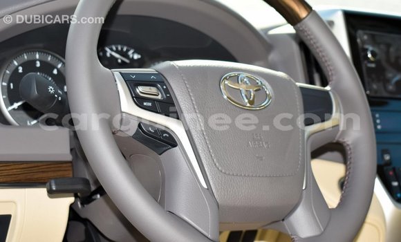 Buy Import Toyota Land Cruiser Black Car in Import - Dubai in Conakry Buy Import Toyota Land Cruiser Black Car in Import - Dubai in Conakry