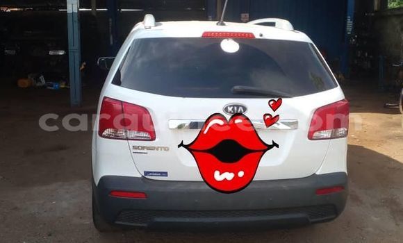 Buy Used Kia Sorento White Car in Conakry in Conakry Buy Used Kia Sorento White Car in Conakry in Conakry