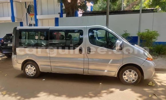 Buy Used Renault Trafic Other Car in Conakry in Conakry Buy Used Renault Trafic Other Car in Conakry in Conakry