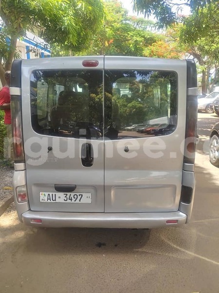 Big with watermark renault trafic conakry conakry 9276