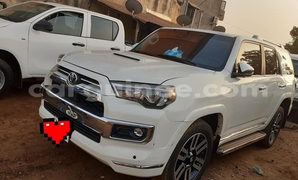 Buy Used Toyota 4Runner White Car in Conakry in Conakry Buy Used Toyota 4Runner White Car in Conakry in Conakry