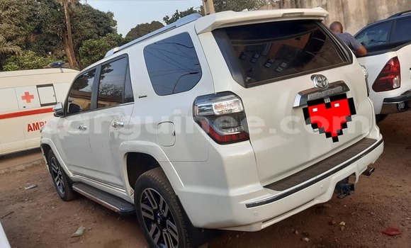 Buy Used Toyota 4Runner White Car in Conakry in Conakry Buy Used Toyota 4Runner White Car in Conakry in Conakry