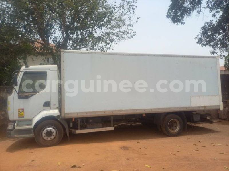 Big with watermark renault 14 conakry conakry 9309