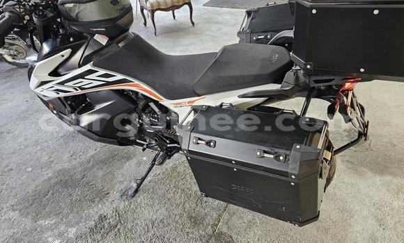 Buy Used KTM ADVENTURE White Bike in Conakry in Conakry Buy Used KTM ADVENTURE White Bike in Conakry in Conakry