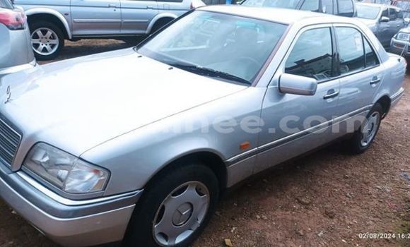 Acheter Occasion Voiture Mercedes-Benz 190 Autre à Conakry, Conakry Acheter Occasion Voiture Mercedes-Benz 190 Autre à Conakry, Conakry