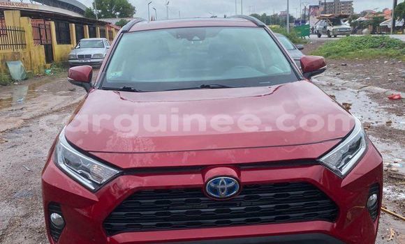 Acheter Occasion Voiture Toyota RAV4 Rouge à Conakry, Conakry Acheter Occasion Voiture Toyota RAV4 Rouge à Conakry, Conakry