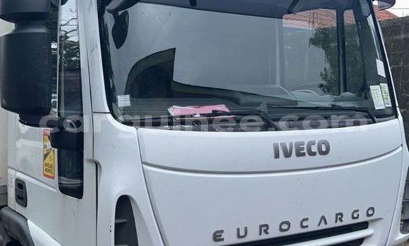 Buy Used Iveco CURSOR White Truck in Conakry in Conakry Buy Used Iveco CURSOR White Truck in Conakry in Conakry