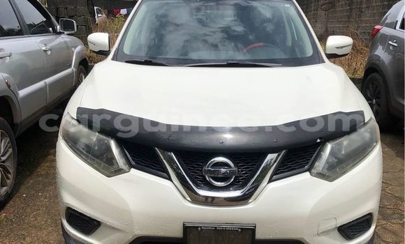 Buy Used Nissan Rogue White Car in Conakry in Conakry Buy Used Nissan Rogue White Car in Conakry in Conakry