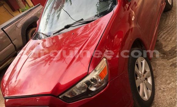 Acheter Occasion Voiture Mitsubishi Outlander Rouge à Conakry, Conakry Acheter Occasion Voiture Mitsubishi Outlander Rouge à Conakry, Conakry
