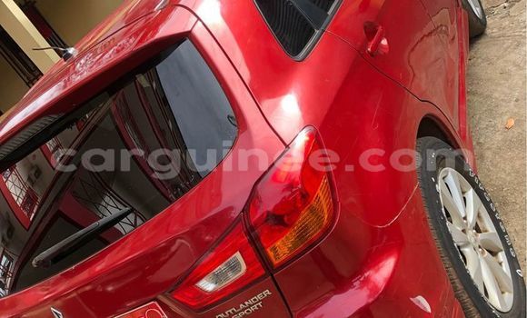 Acheter Occasion Voiture Mitsubishi Outlander Rouge à Conakry, Conakry Acheter Occasion Voiture Mitsubishi Outlander Rouge à Conakry, Conakry