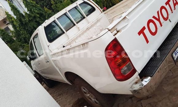 Acheter Occasion Voiture Toyota Hilux Blanc à Conakry, Conakry Acheter Occasion Voiture Toyota Hilux Blanc à Conakry, Conakry