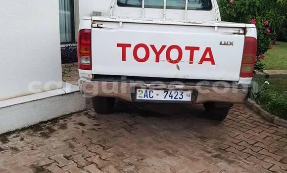 Acheter Occasion Voiture Toyota Hilux Blanc à Conakry, Conakry Acheter Occasion Voiture Toyota Hilux Blanc à Conakry, Conakry