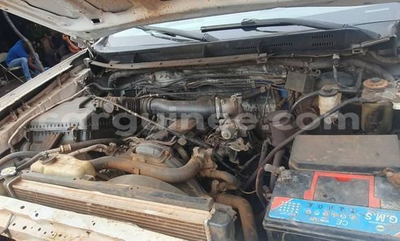 Buy Used Toyota Prado White Car in Conakry in Conakry Buy Used Toyota Prado White Car in Conakry in Conakry