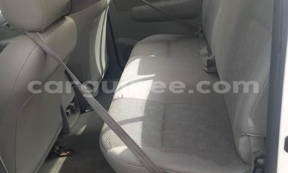 Buy Used Toyota Hilux White Car in Conakry in Conakry Buy Used Toyota Hilux White Car in Conakry in Conakry