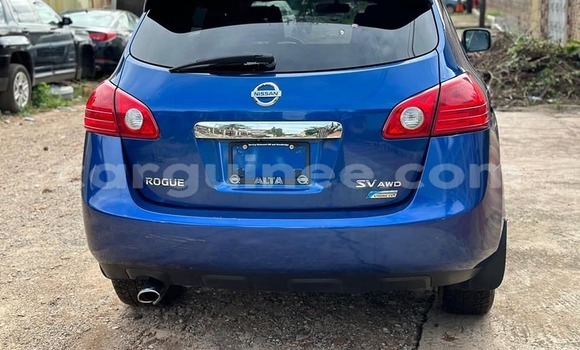 Buy Used Nissan Rogue Blue Car in Conakry in Conakry Buy Used Nissan Rogue Blue Car in Conakry in Conakry