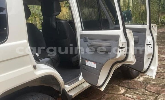 Buy Used Toyota Land Cruiser White Car in Conakry in Conakry Buy Used Toyota Land Cruiser White Car in Conakry in Conakry