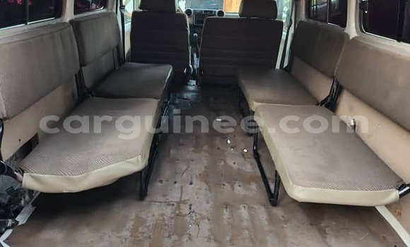 Buy Used Toyota Land Cruiser White Car in Conakry in Conakry Buy Used Toyota Land Cruiser White Car in Conakry in Conakry