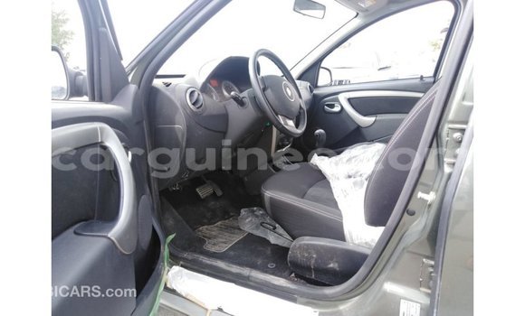 Buy Import Renault Duster Green Car in Import - Dubai in Conakry Buy Import Renault Duster Green Car in Import - Dubai in Conakry