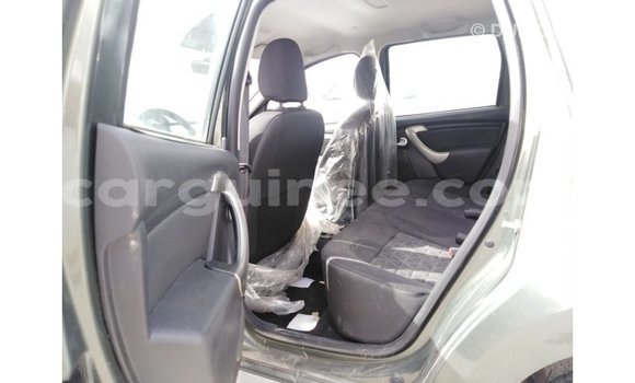 Buy Import Renault Duster Green Car in Import - Dubai in Conakry Buy Import Renault Duster Green Car in Import - Dubai in Conakry
