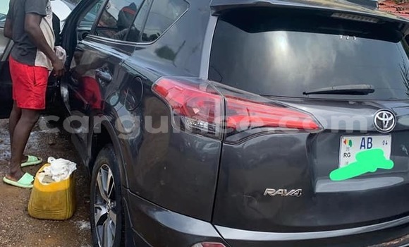 Buy Used Toyota RAV4 Other Car in Conakry in Conakry Buy Used Toyota RAV4 Other Car in Conakry in Conakry