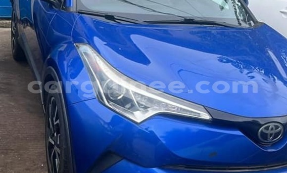 Buy Used Toyota C-HR Blue Car in Conakry in Conakry Buy Used Toyota C-HR Blue Car in Conakry in Conakry