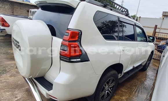 Buy Used Toyota Prado White Car in Conakry in Conakry Buy Used Toyota Prado White Car in Conakry in Conakry