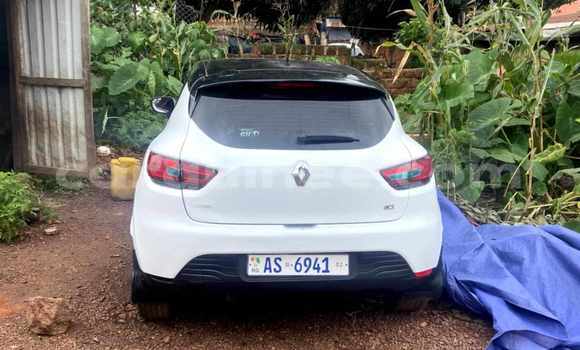 Acheter Neuf Voiture Renault 4 Blanc à Conakry, Conakry Acheter Neuf Voiture Renault 4 Blanc à Conakry, Conakry