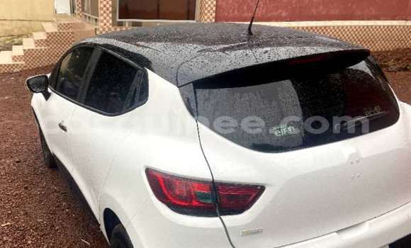 Acheter Neuf Voiture Renault 4 Blanc à Conakry, Conakry Acheter Neuf Voiture Renault 4 Blanc à Conakry, Conakry