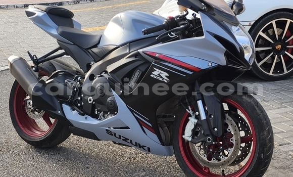 Buy Used Suzuki GSX–R Silver Bike in Conakry in Conakry