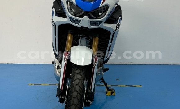 Buy Used Honda CRF White Bike in Conakry in Conakry Buy Used Honda CRF White Bike in Conakry in Conakry
